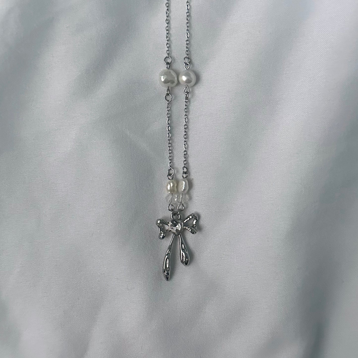 'super shy' necklace