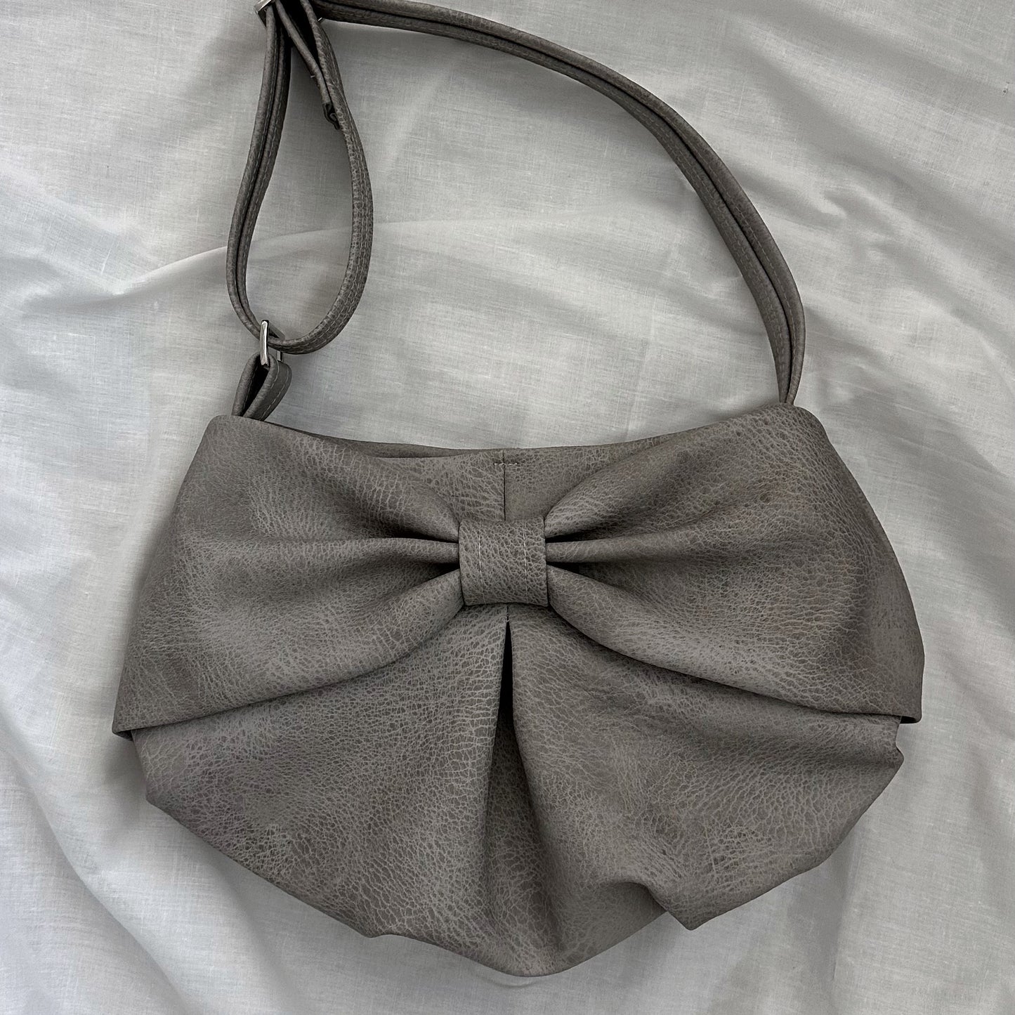 ‘lullaby' bag in stone white