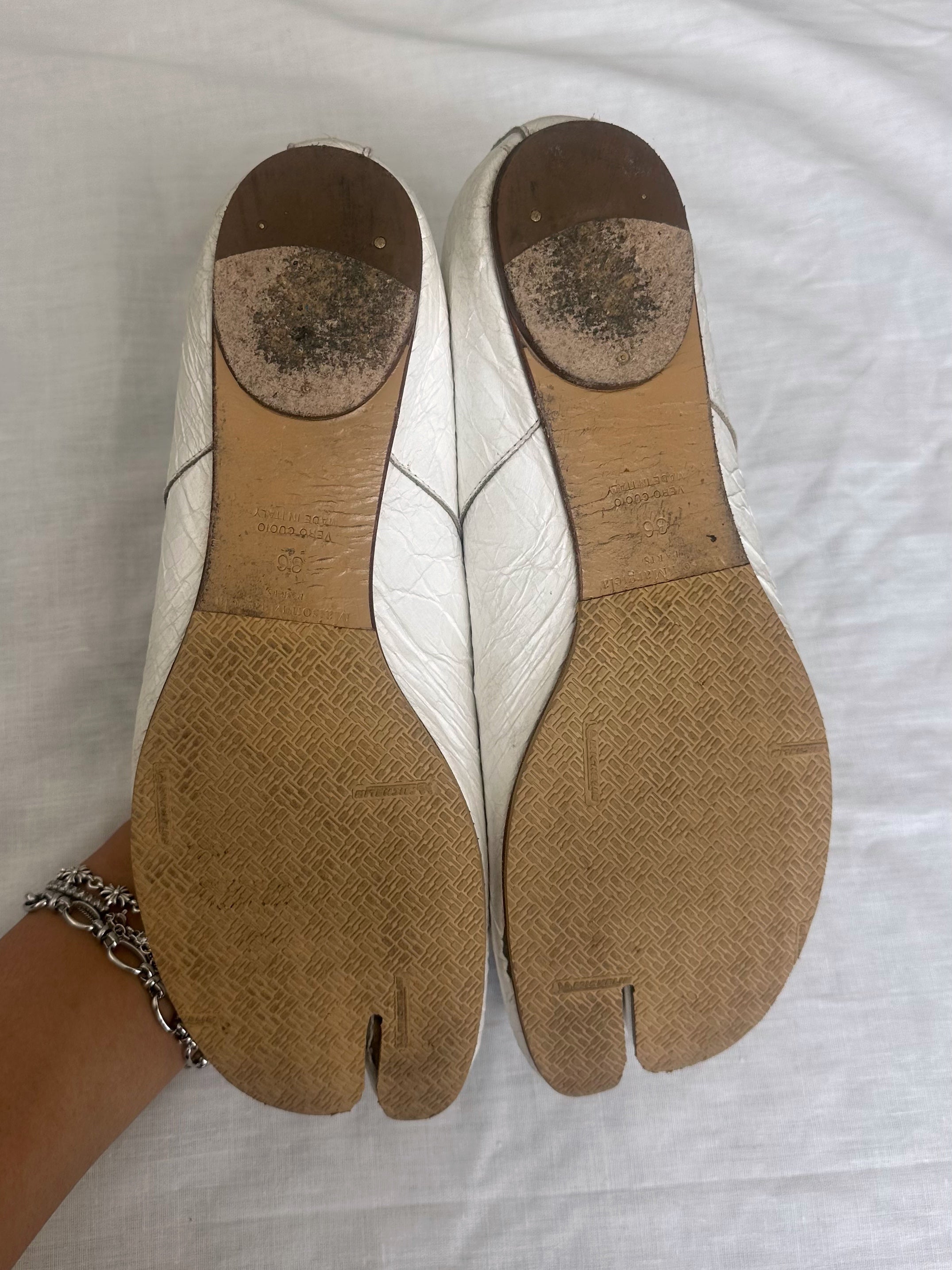 white tabi flats [EU36]