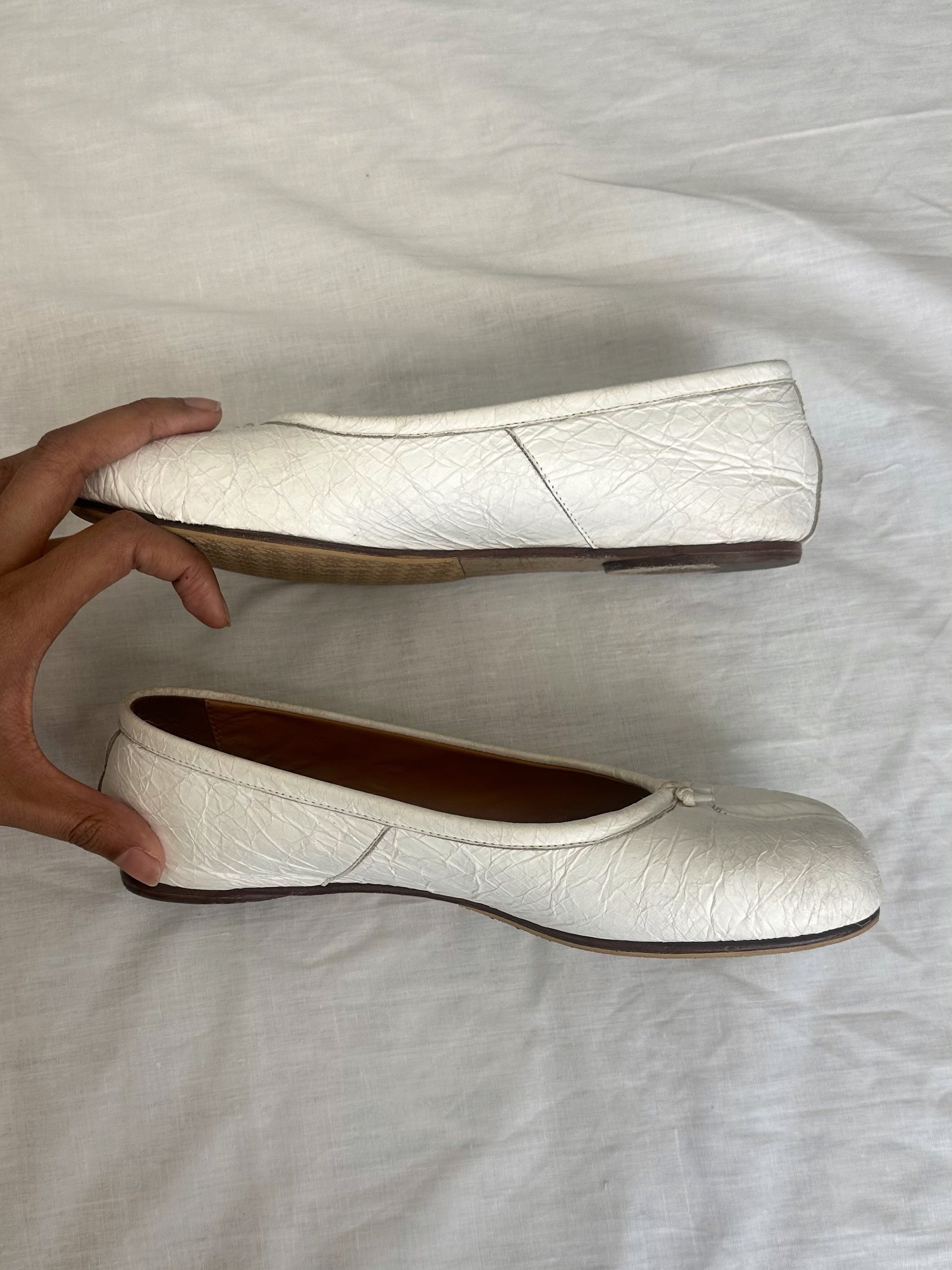 white tabi flats [EU36]