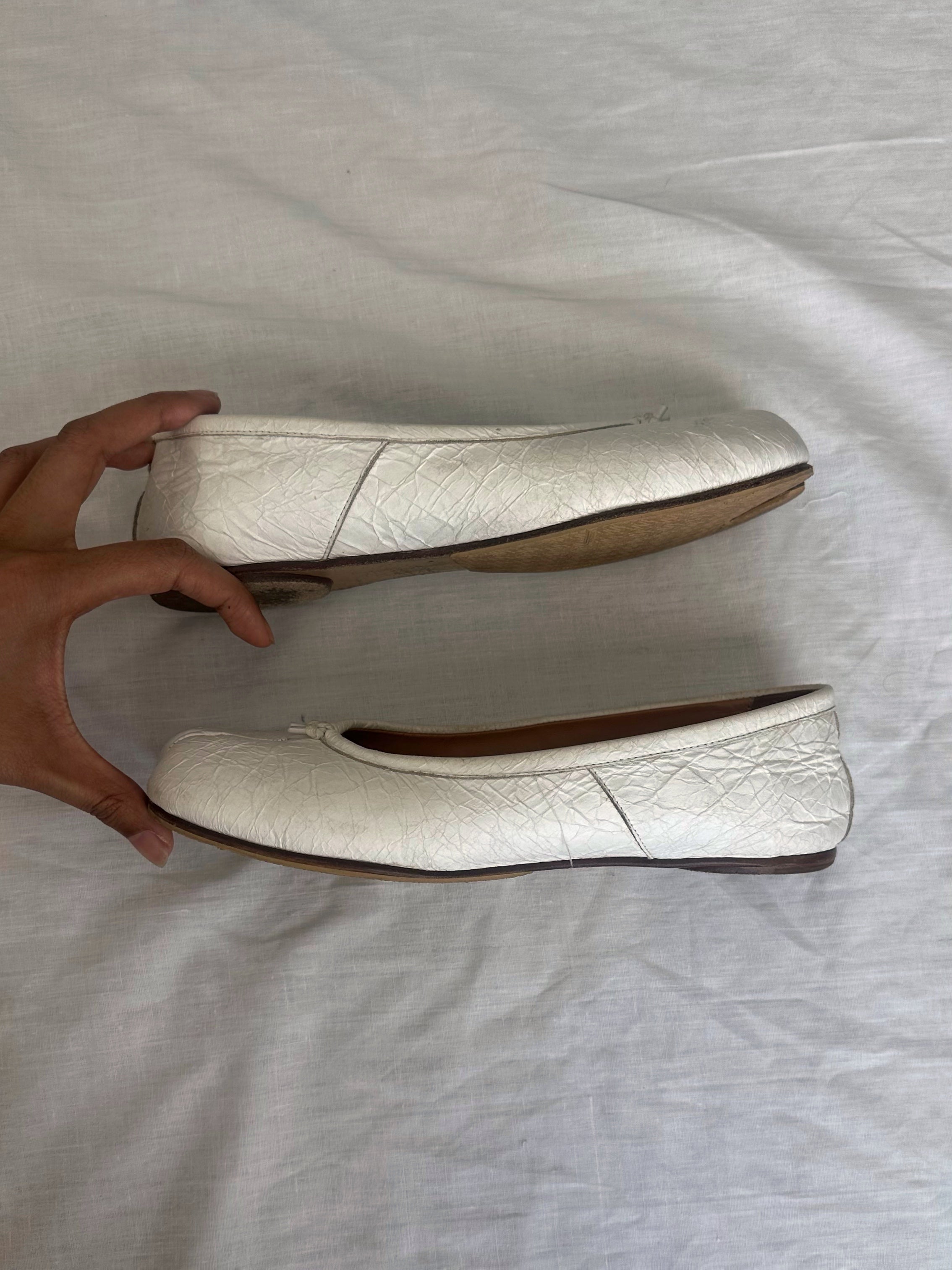 white tabi flats [EU36]