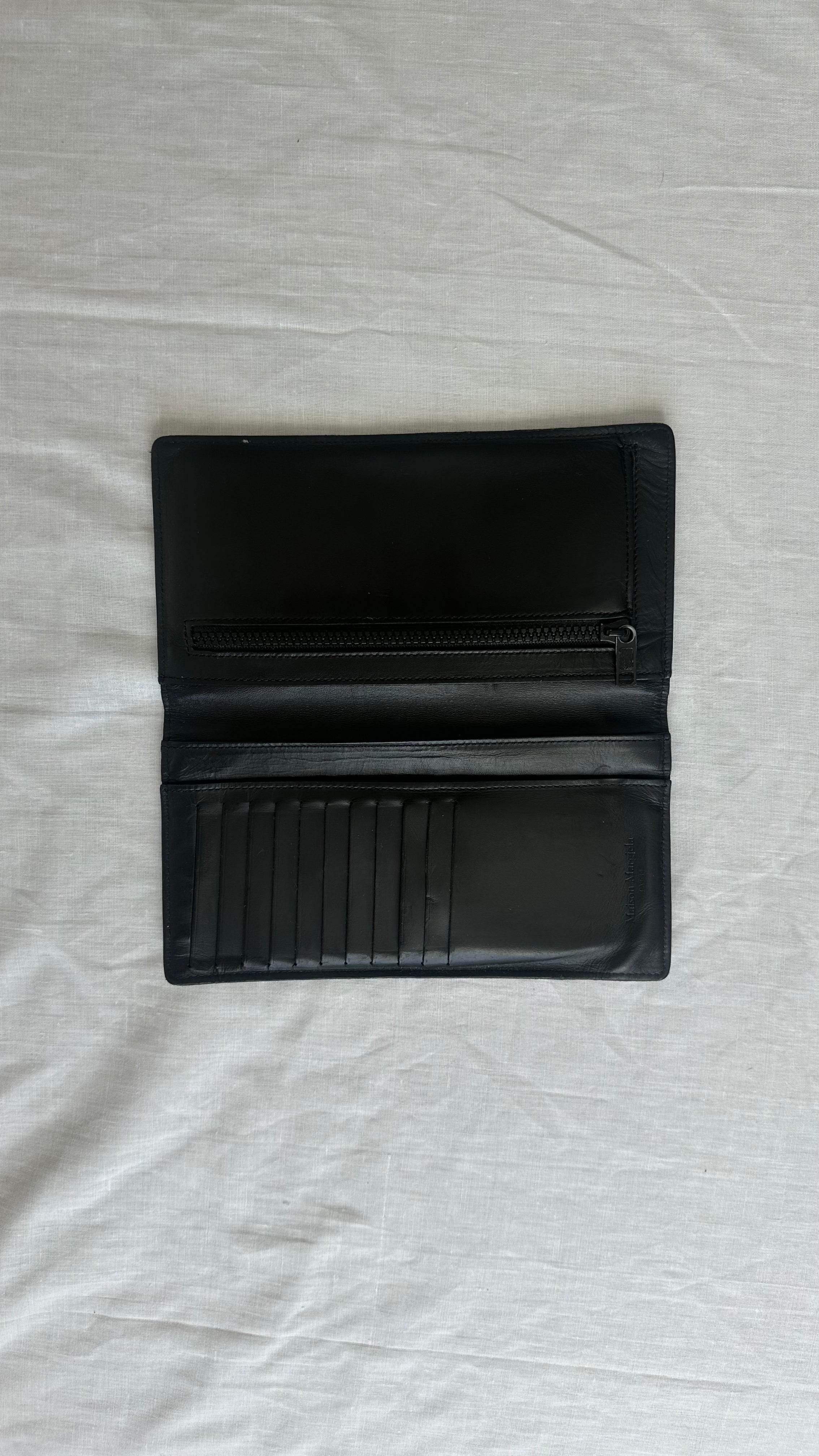 4-stitch wallet in black